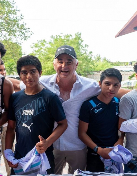 PEACE and Punta Mita hosted a successful Sportswear Giveaway!